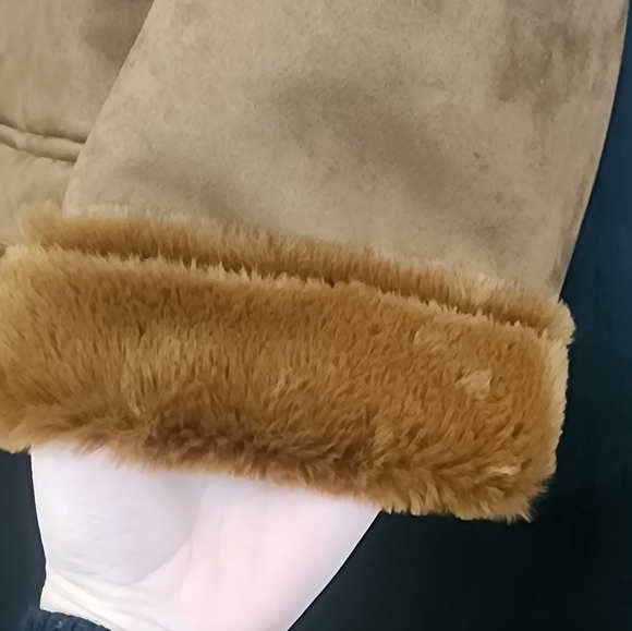 Women's Deluc "Mathew" Faux Suede Jacket In Size Medium In The Almond Color - Picture 8 of 16